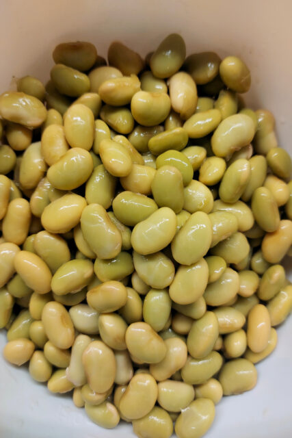 Vařená semena edamame