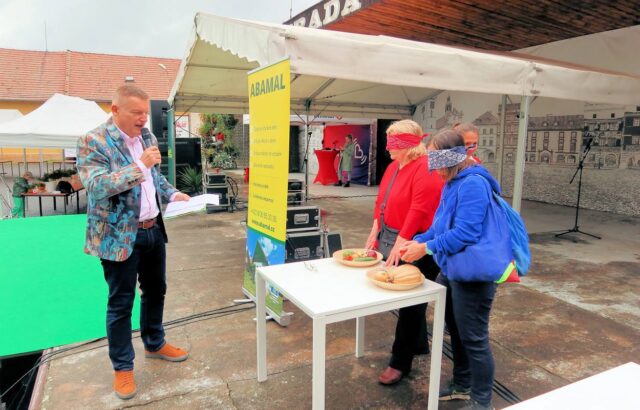 Den Zahrádkáře soutěž na podiu