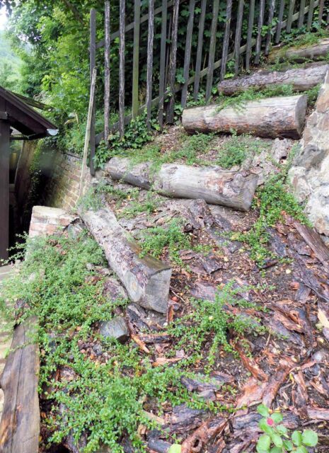 Svažitý pozemek - haťování