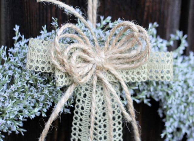 Přízdoba staticového věnečku