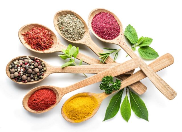 Léčivé bylinky jako koření