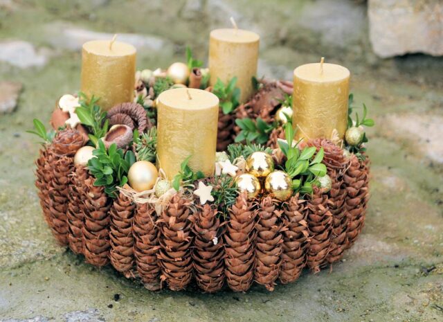 Šišky ve vánoční floristice