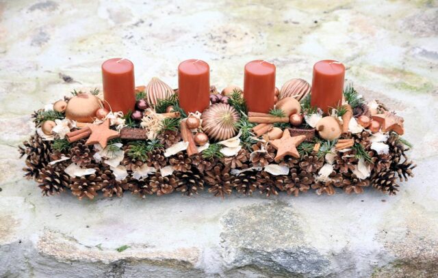 Šišky ve vánoční floristice