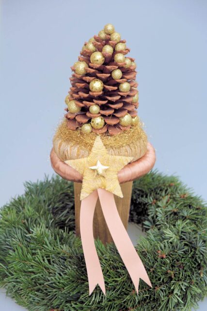 Šišky ve vánoční floristice