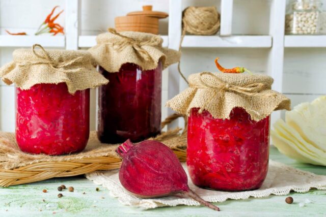 Domácí recepty k masu - řepa se zelím