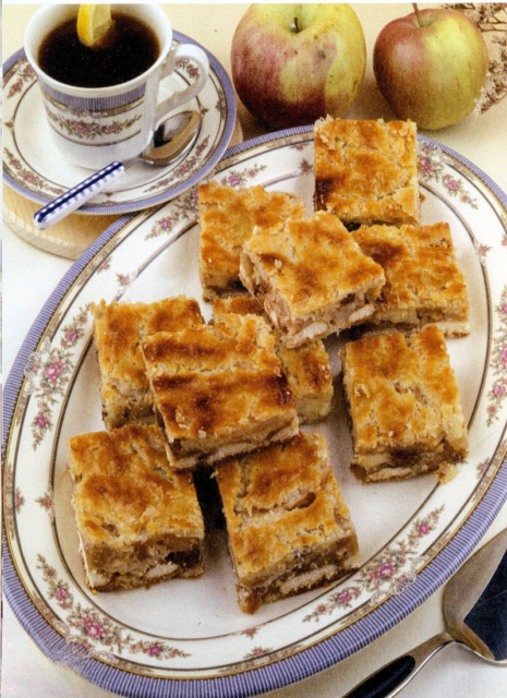 Pečení z jablek - koláč s pudinkem