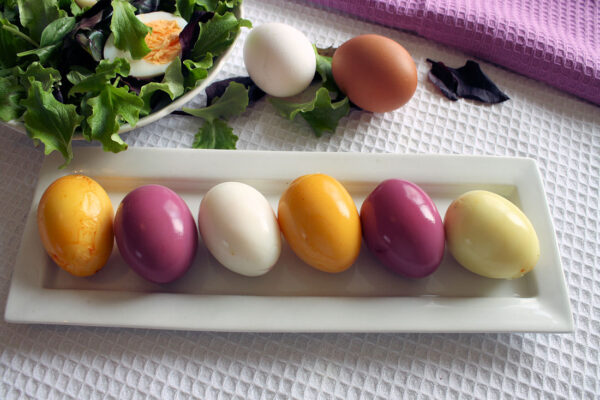 Velikonoční vajíčka přírodní barvení